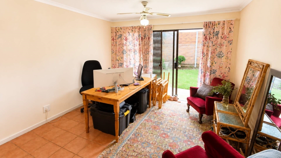 2 Bedroom Property for Sale in Sonstraal Heights Western Cape